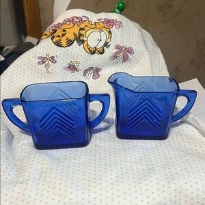 Vibtagec cobalt Creamer and Sugar Set